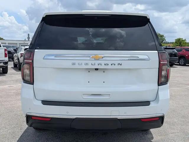 2024 Chevrolet Suburban 2WD LT