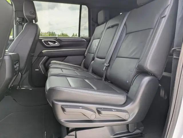 2024 Chevrolet Suburban 2WD LT