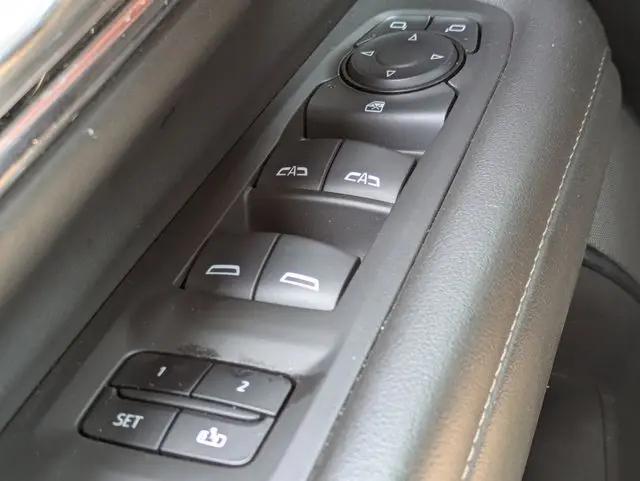 2024 Chevrolet Suburban 2WD LT