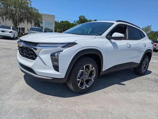 2026 Chevrolet Trax FWD LT