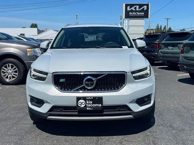 2020 Volvo XC40 T5 Momentum