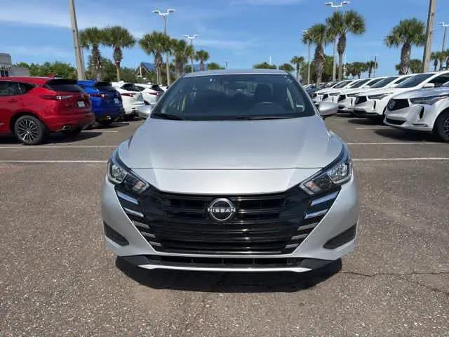 2024 Nissan Versa 1.6 SV