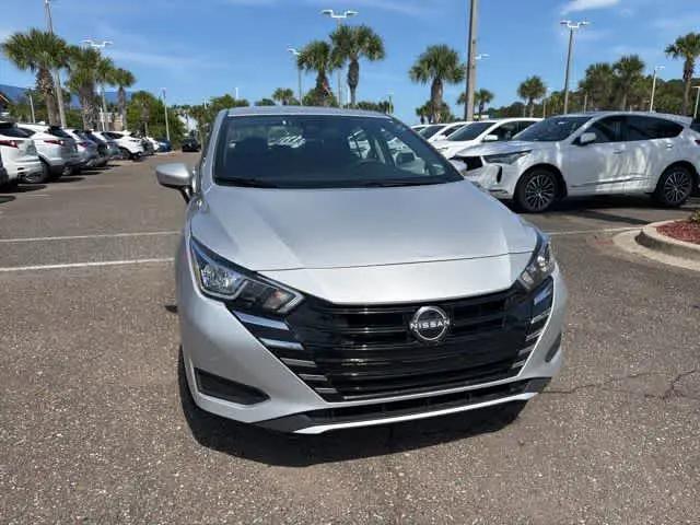 2024 Nissan Versa 1.6 SV