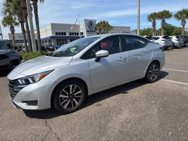 2024 Nissan Versa 1.6 SV
