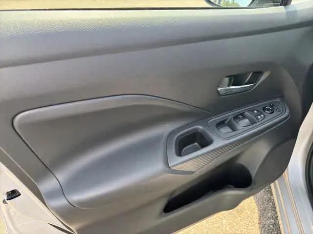 2024 Nissan Versa 1.6 SV