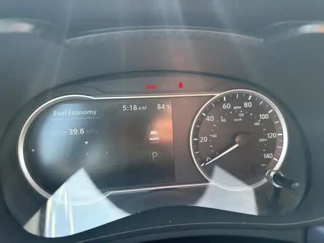 2024 Nissan Versa 1.6 SV