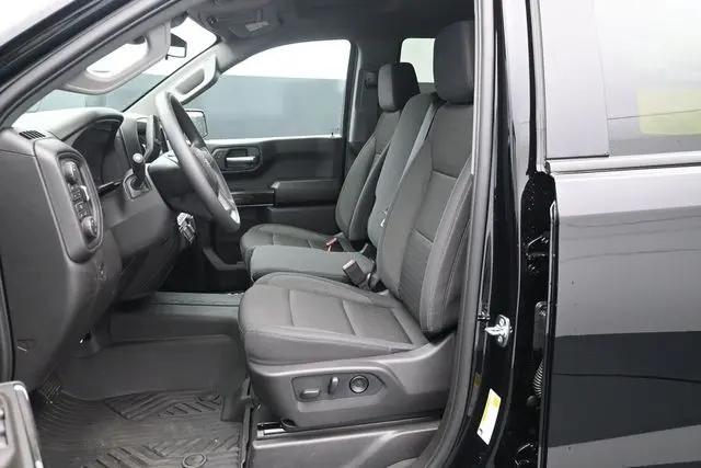 2026 Chevrolet Silverado 1500 4WD Crew Cab Short Bed Custom Trail Boss