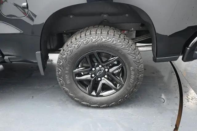 2026 Chevrolet Silverado 1500 4WD Crew Cab Short Bed Custom Trail Boss