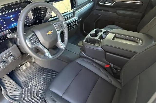 2026 Chevrolet Silverado 2500HD Crew Cab, Standard Bed, LT, 4WD