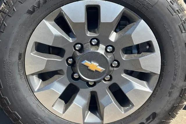 2026 Chevrolet Silverado 2500HD Crew Cab, Standard Bed, LT, 4WD