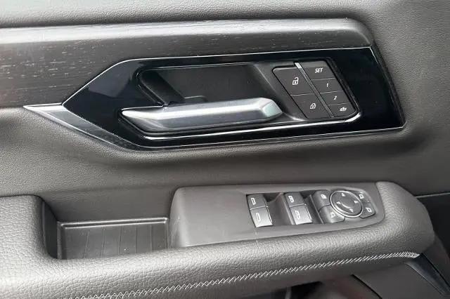 2026 GMC Yukon XL 4WD Denali