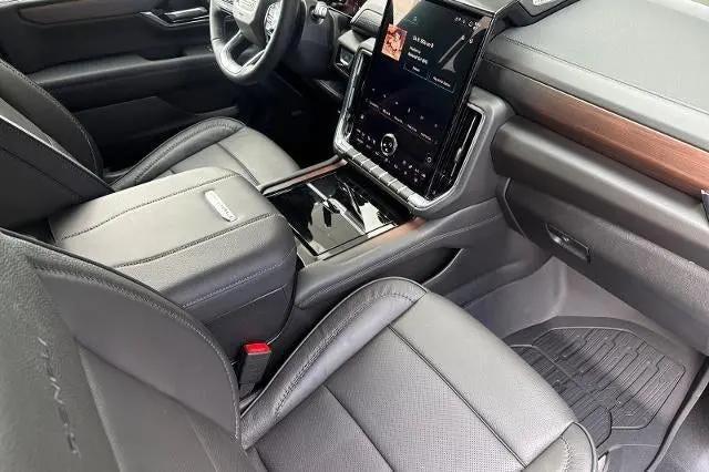 2026 GMC Yukon XL 4WD Denali