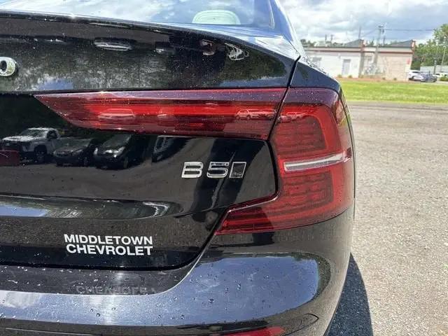 2024 Volvo S60 B5 Plus Dark Theme