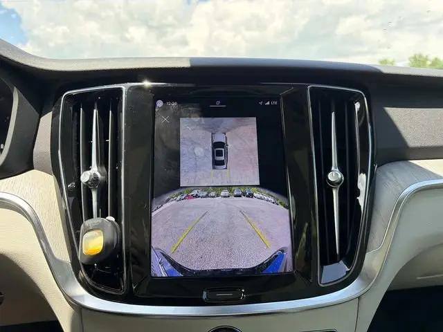 2024 Volvo S60 B5 Plus Dark Theme