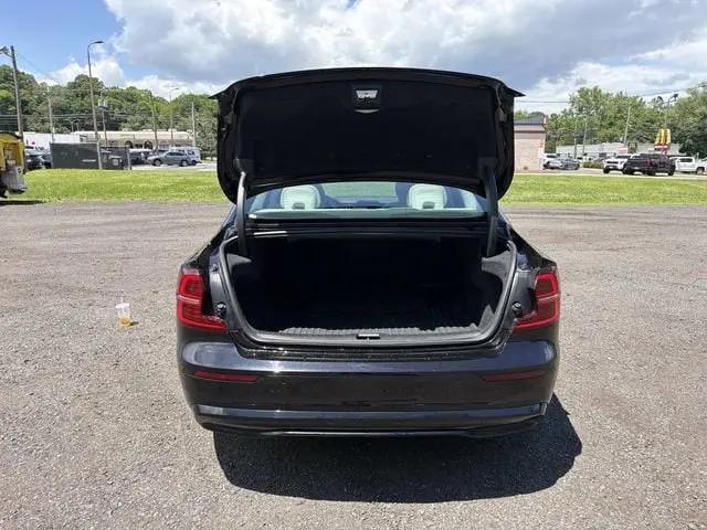 2024 Volvo S60 B5 Plus Dark Theme