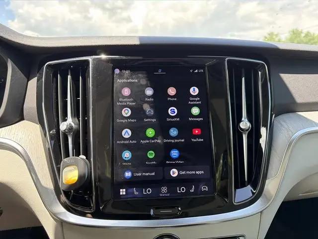 2024 Volvo S60 B5 Plus Dark Theme