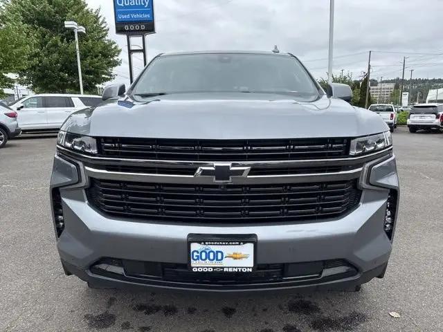 2022 Chevrolet Suburban 4WD RST