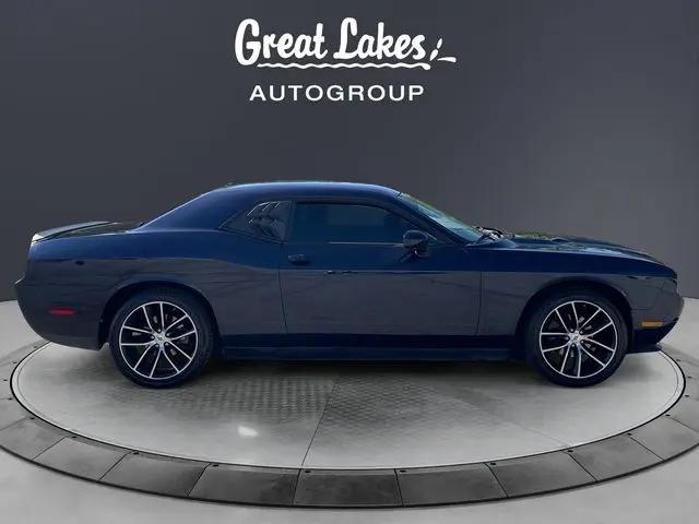 2011 Dodge Challenger Base