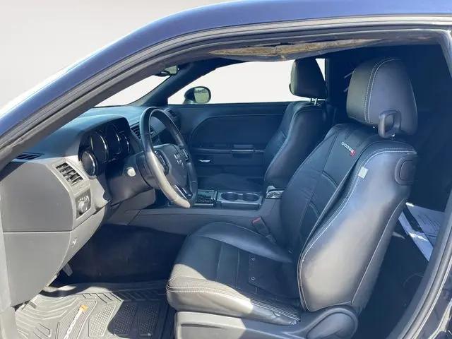 2011 Dodge Challenger Base