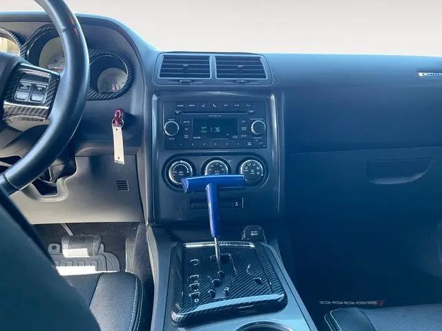 2011 Dodge Challenger Base