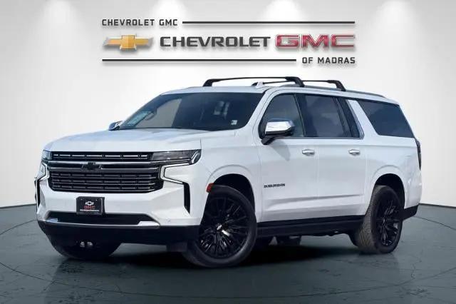 2023 Chevrolet Suburban 4WD Premier