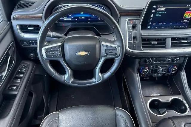 2023 Chevrolet Suburban 4WD Premier