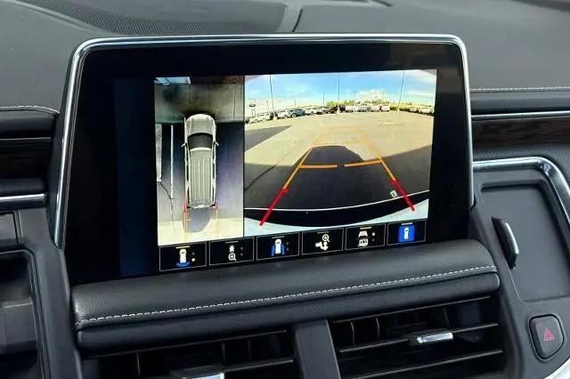 2023 Chevrolet Suburban 4WD Premier