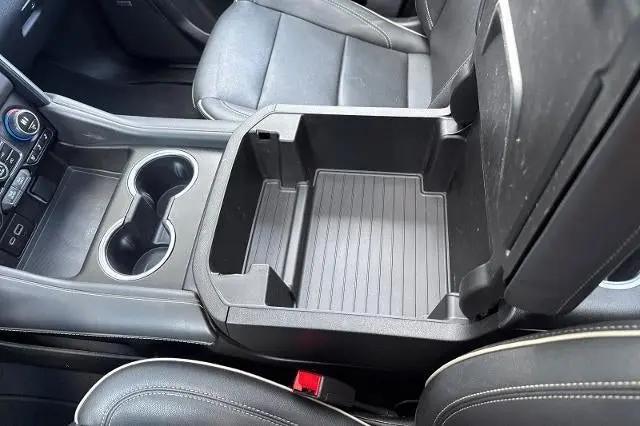 2023 Chevrolet Suburban 4WD Premier