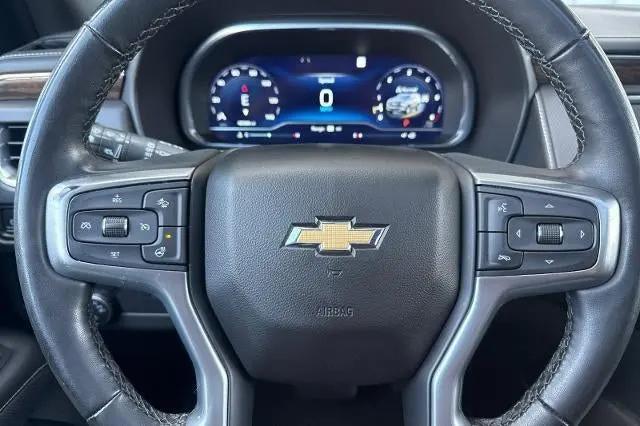 2023 Chevrolet Suburban 4WD Premier