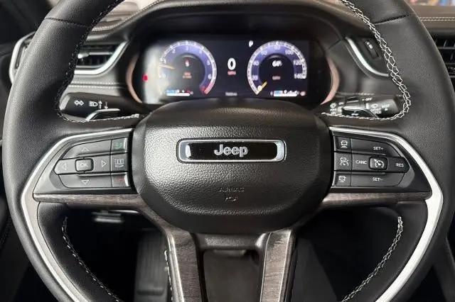 2025 Jeep Grand Cherokee L Limited 4x4