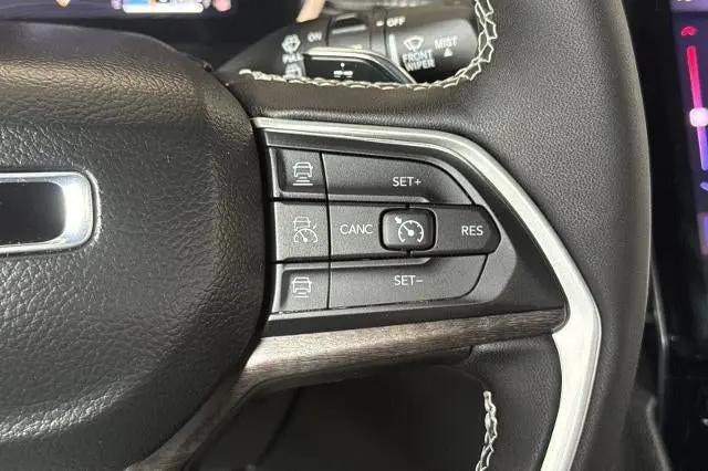 2025 Jeep Grand Cherokee L Limited 4x4