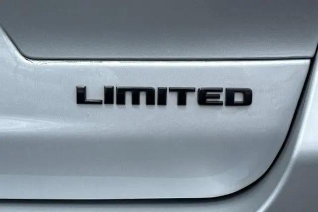 2025 Jeep Grand Cherokee L Limited 4x4