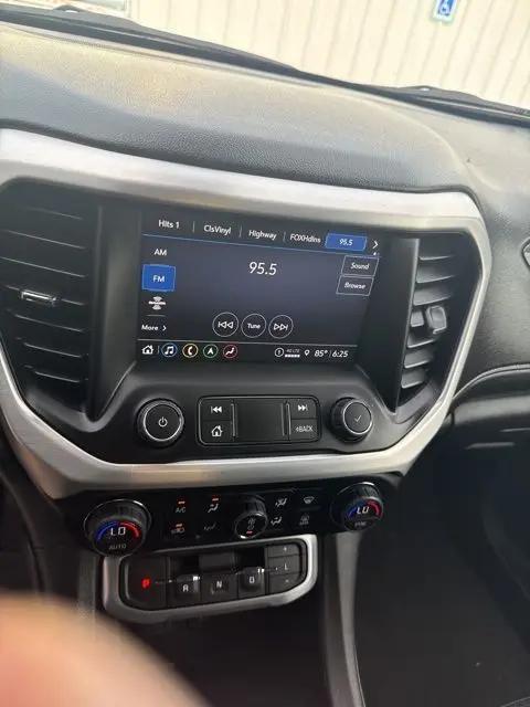 2023 GMC Acadia FWD SLT