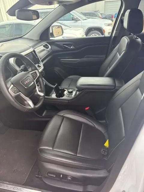 2023 GMC Acadia FWD SLT