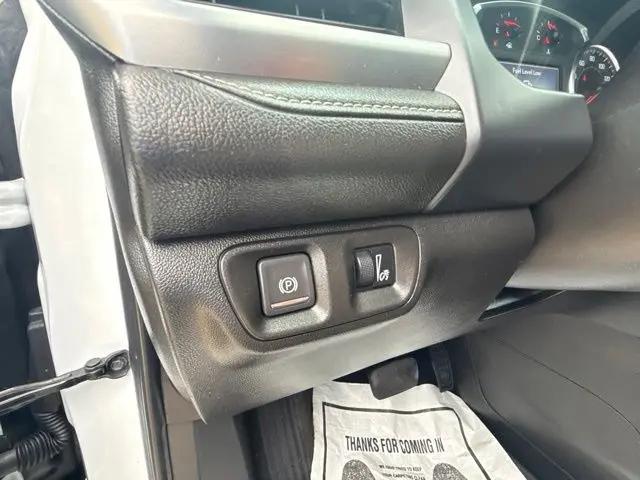 2023 GMC Acadia FWD SLT