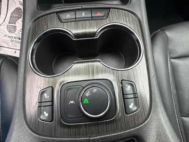 2023 GMC Acadia FWD SLT