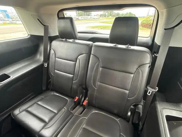 2023 GMC Acadia FWD SLT