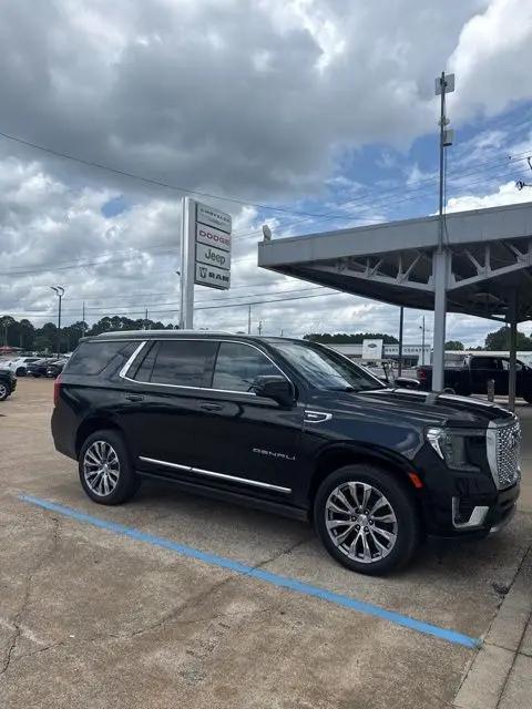 2021 GMC Yukon 4WD Denali
