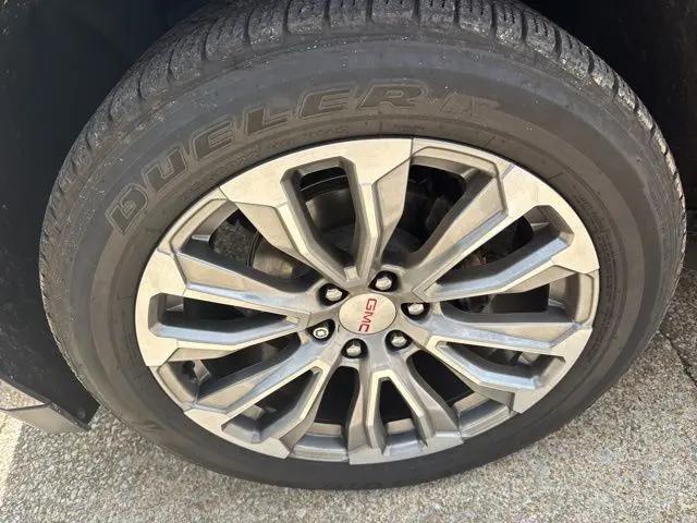 2021 GMC Yukon 4WD Denali