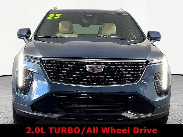 2025 Cadillac XT4 AWD Premium Luxury