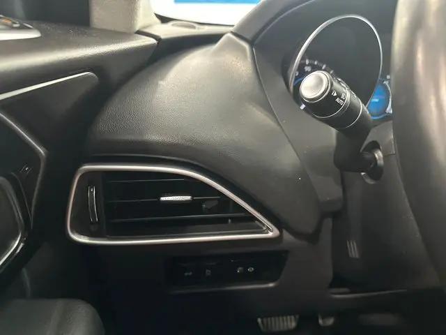 2019 Jaguar F-PACE 25t Premium