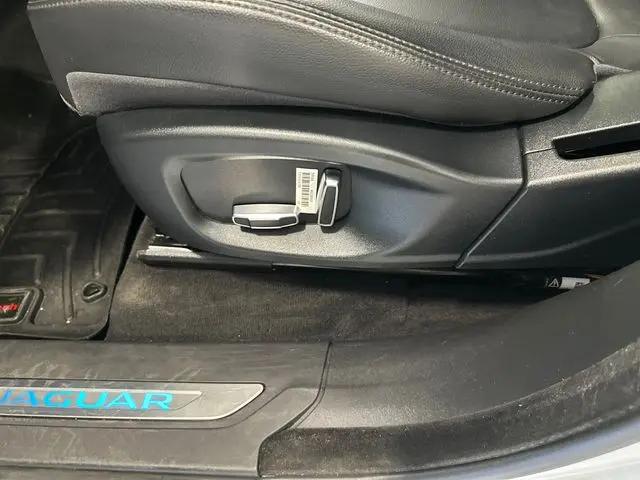 2019 Jaguar F-PACE 25t Premium