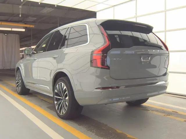 2025 Volvo XC90 B6 Plus 7-Seater