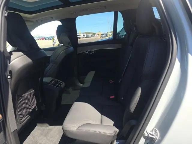 2025 Volvo XC90 B6 Plus 7-Seater