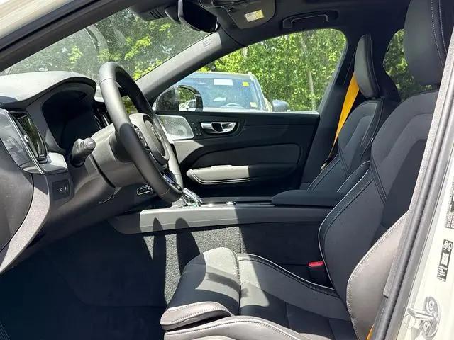 2026 Volvo XC60 Plug-In Hybrid Polestar Engineered, T8 AWD Electric/Gasoline