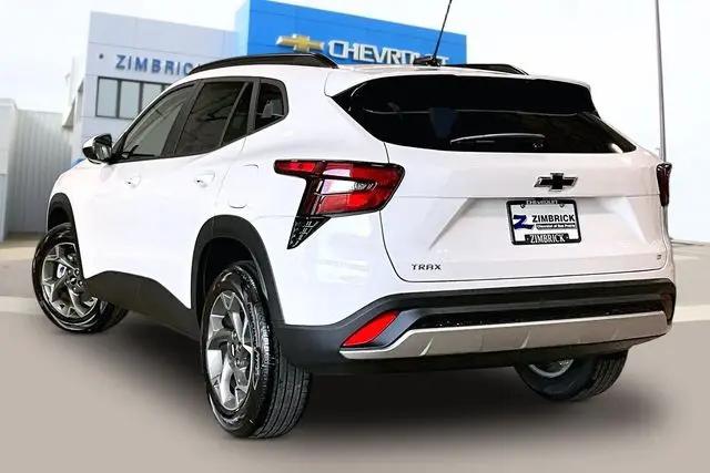 2026 Chevrolet Trax FWD LT