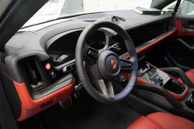 2026 Porsche Cayenne GTS