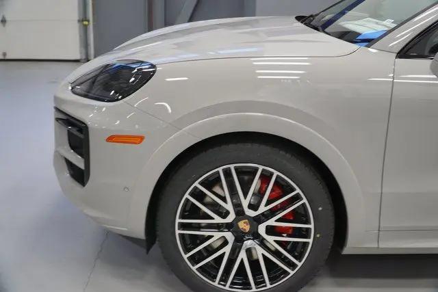 2026 Porsche Cayenne GTS