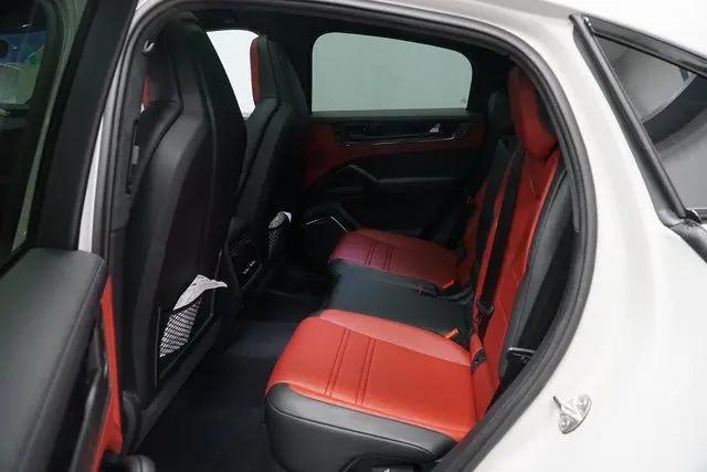 2026 Porsche Cayenne GTS