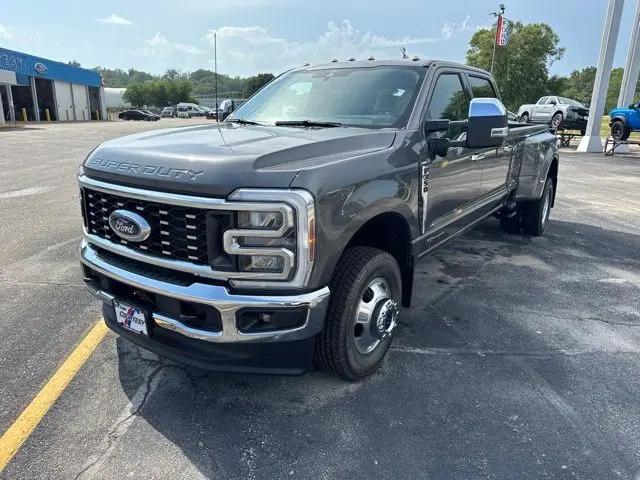 2026 Ford F-350 LARIAT for sale in Davenport, IA